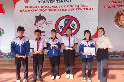 TRƯỜNG THCS NGUYỄN TRÃI TRANG BỊ KỸ NĂNG TỰ BẢO VỆ TRƯỚC NGUY CƠ MA TÚY HỌC ĐƯỜNG
